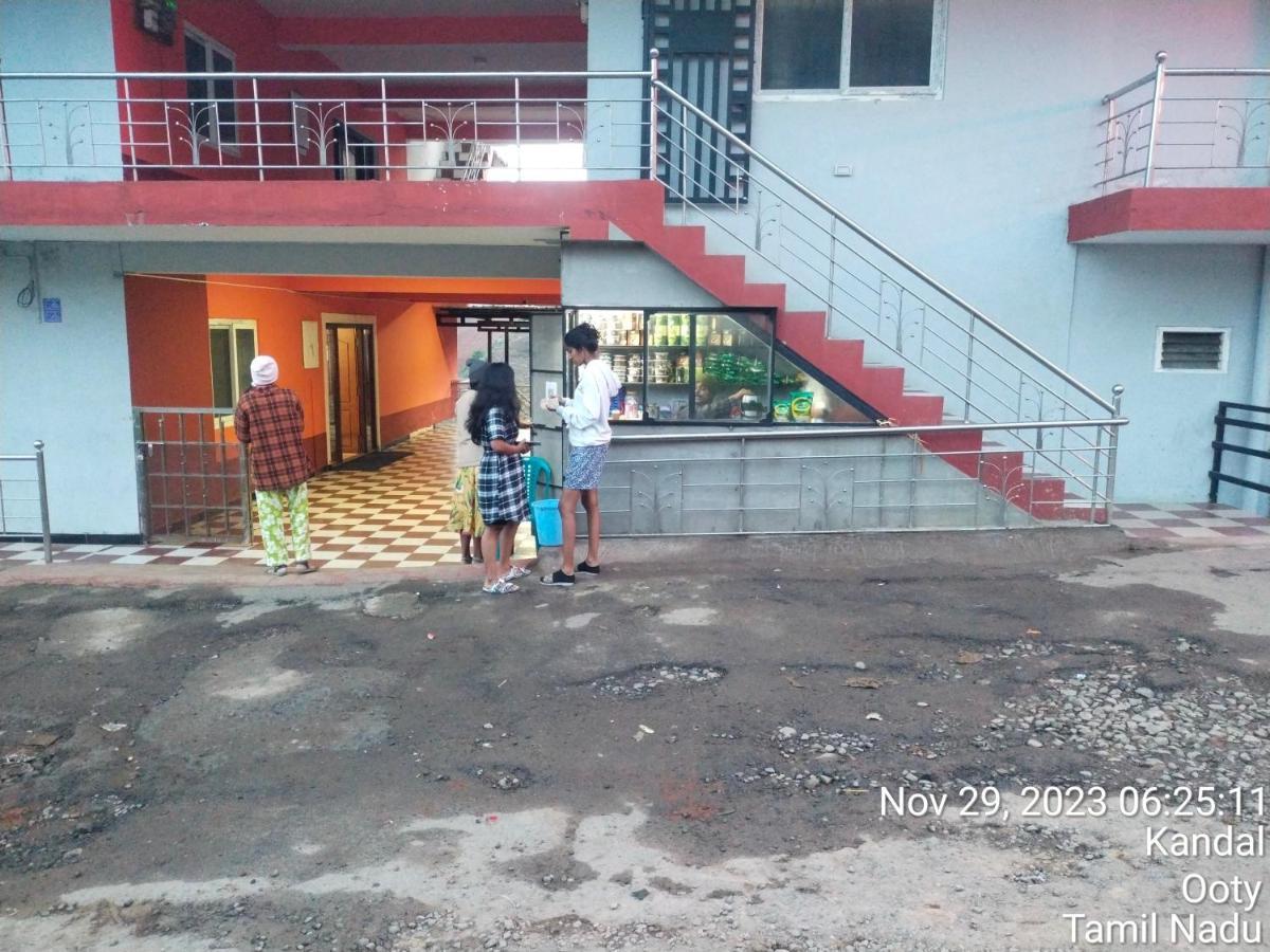 J J Homes Ooty Exterior foto